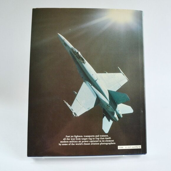 Vintage Aces High Hardcover Book Military Aviation by Bernard Fitzsimons 1988 - Picture 3 of 4